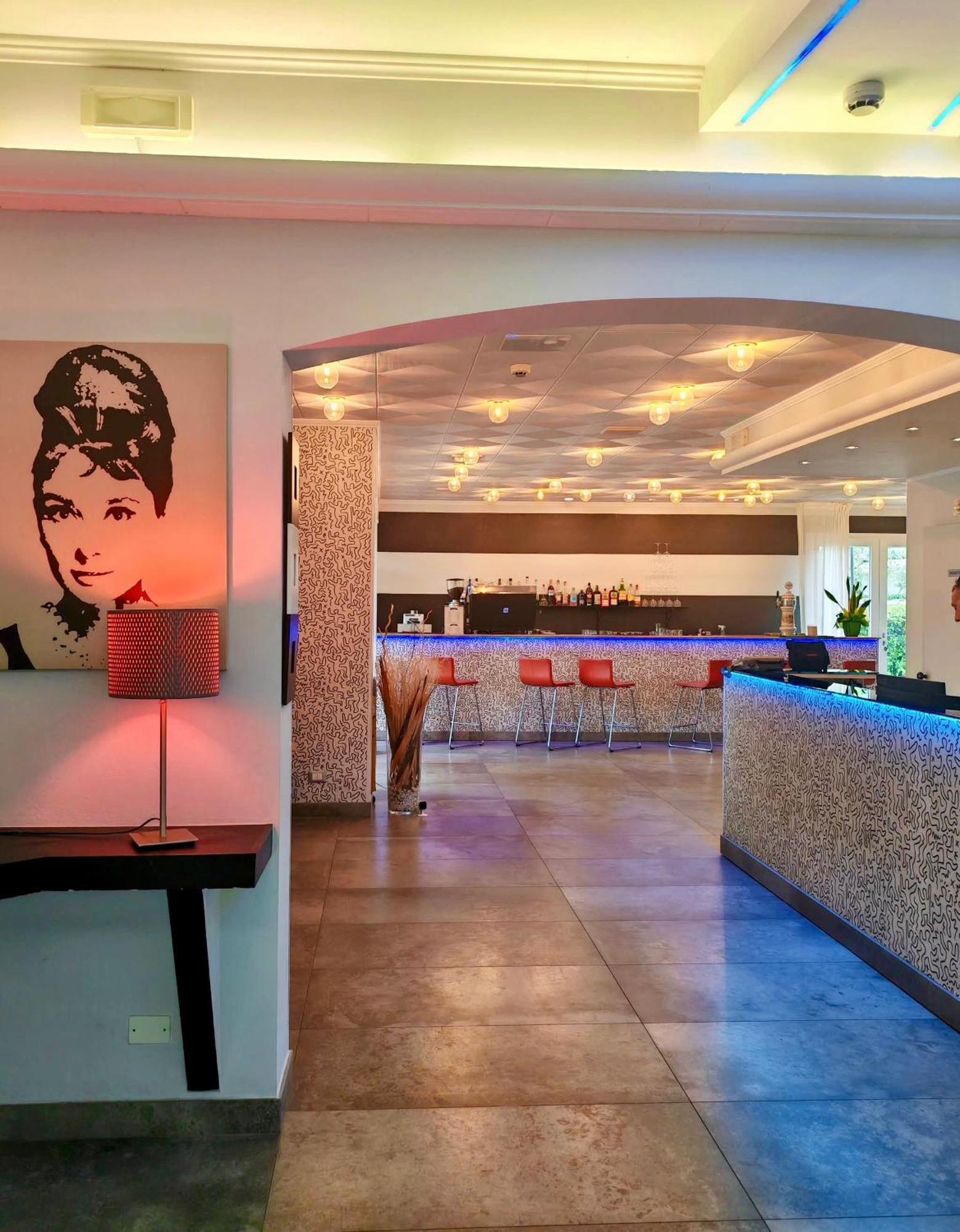 Hotel Etna - Nuova Gestione Romagnola All-Inclusive Spiaggia Parcheggio Riccione Eksteriør bilde