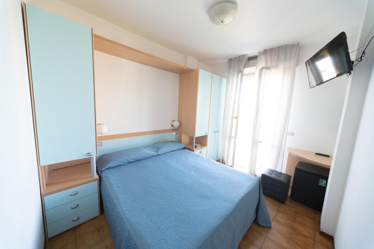 Hotel Etna - Nuova Gestione Romagnola All-Inclusive Spiaggia Parcheggio Riccione Eksteriør bilde